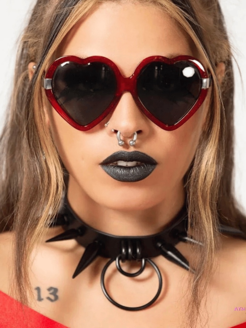 NIB Killstar Disco Enfer Scarlet Heart-Shaped Sunglasses with Pentagram Details